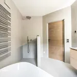 Villa Wie アパート